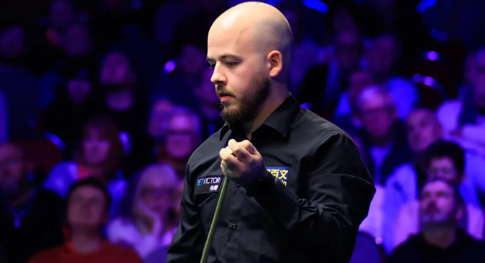 Brecel Secures First Season Victory to Advance in Northern Ireland Open